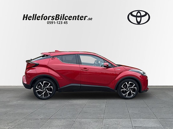 Toyota C-HR 17 of 26