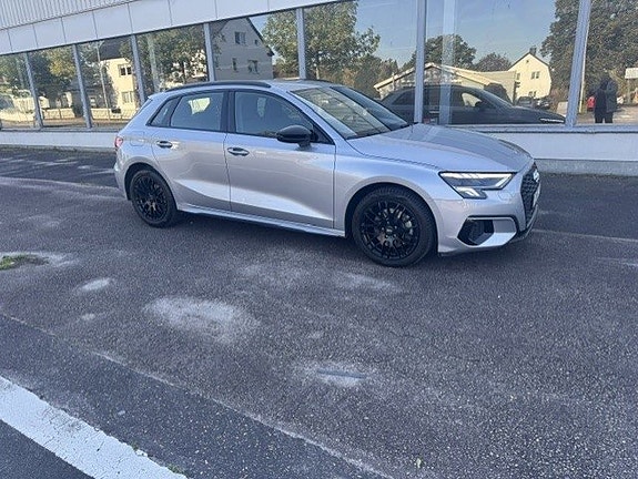 Audi A3 4 of 10