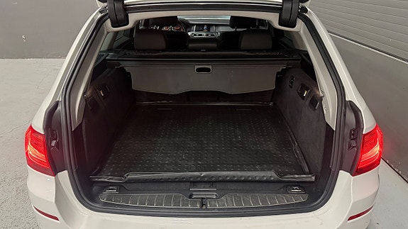 BMW 520d 30 of 30