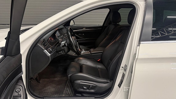 BMW 520d 11 of 30