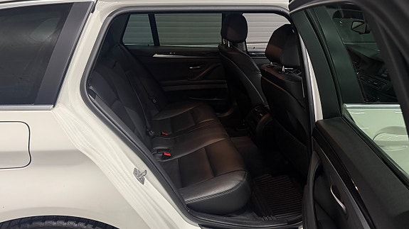 BMW 520d 15 of 30