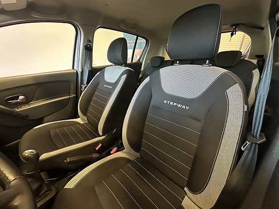Dacia Sandero Stepway 7 of 22