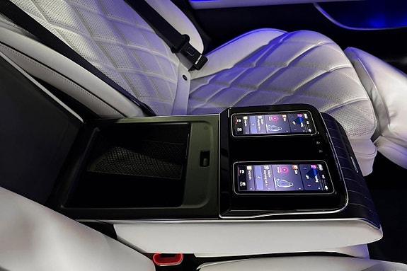 Mercedes-Benz S580 30 of 30