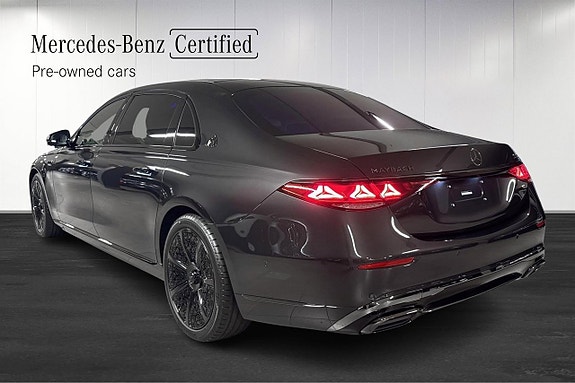Mercedes-Benz S580 3 of 30