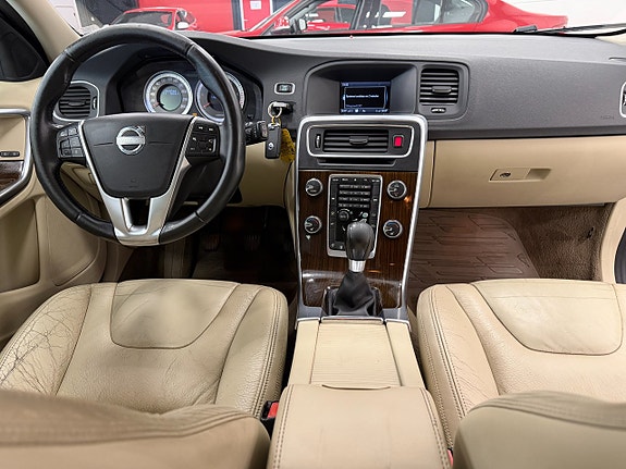 Volvo V60 9 of 11