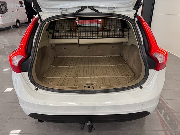 Volvo V60 8 of 11
