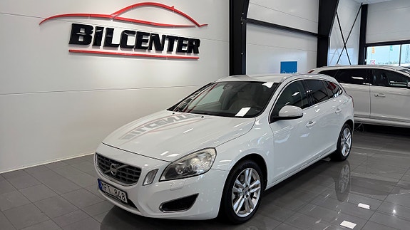 Volvo V60 2 of 11