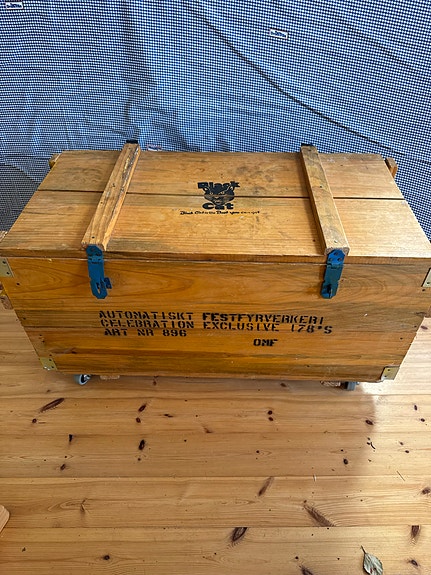 Product image 1 of 8