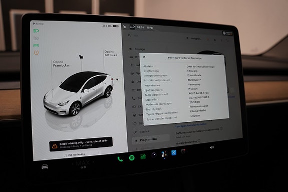 Tesla Model Y 15 of 23