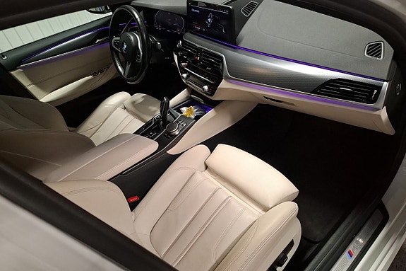 BMW 520i 11 of 27