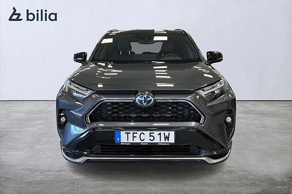 Toyota RAV4 6 of 23