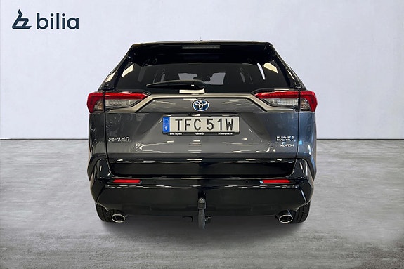 Toyota RAV4 5 of 23
