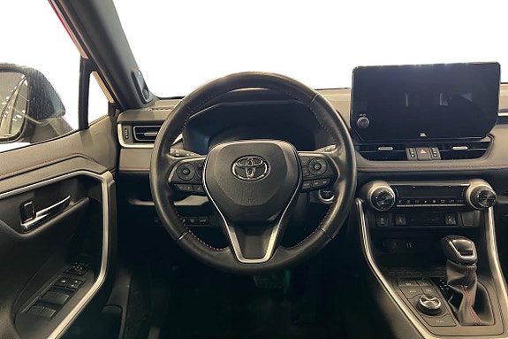 Toyota RAV4 11 of 23