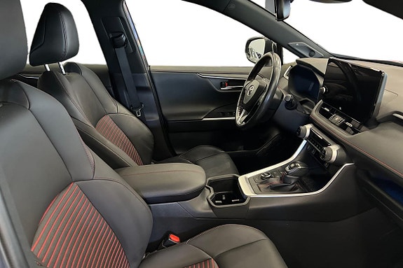 Toyota RAV4 7 of 23