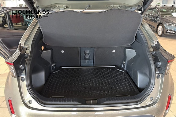 Toyota Yaris Cross 8 of 13