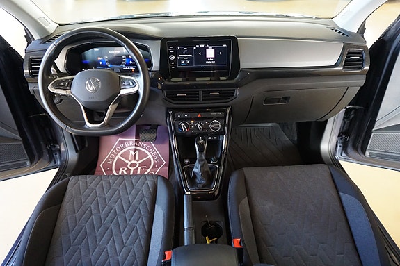Volkswagen T-Cross 9 of 13