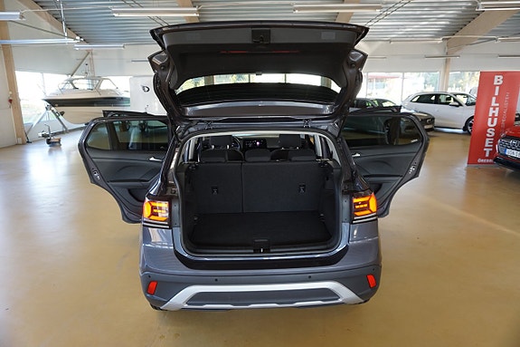 Volkswagen T-Cross 5 of 13