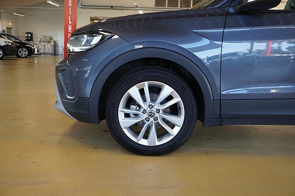 Volkswagen T-Cross 13 of 13