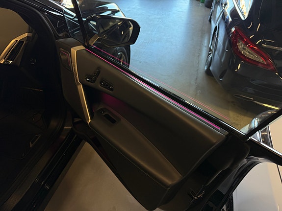 BMW iX 23 of 30