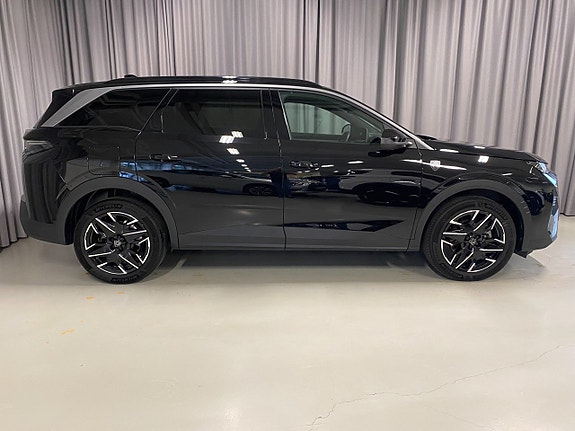 Peugeot 5008 3 of 23