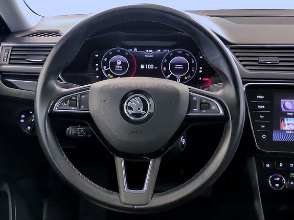 Skoda Superb 12 of 22