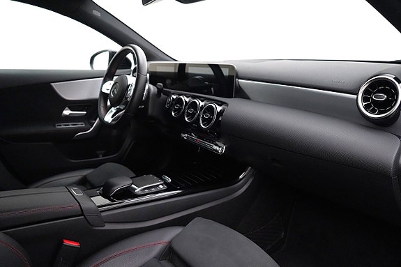 Mercedes-Benz A200 13 of 19
