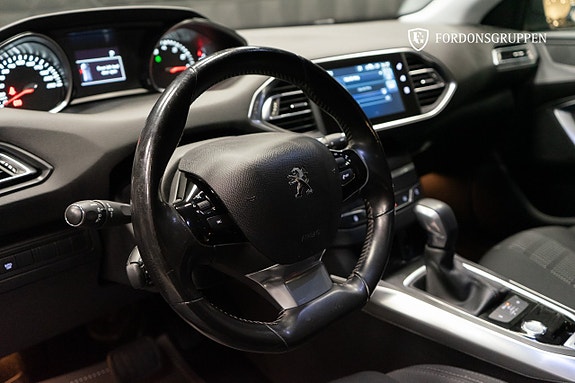 Peugeot 308 SW 14 of 21