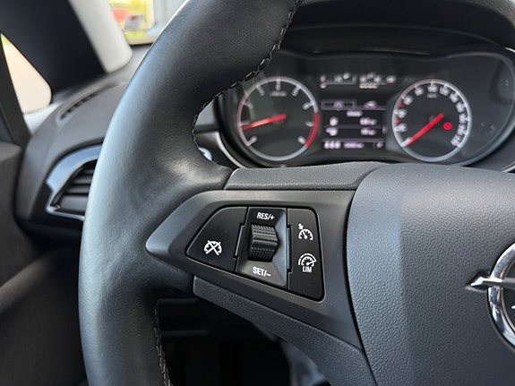 Opel Corsa 21 of 24