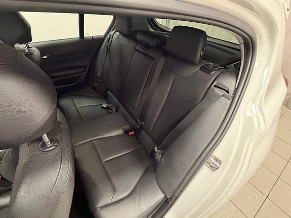 BMW 120d 18 of 21