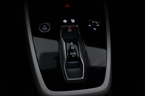 Audi Q4 e-tron 24 of 27