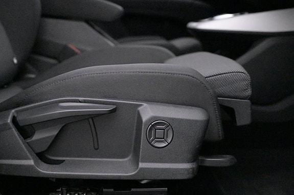 Audi Q4 e-tron 15 of 27