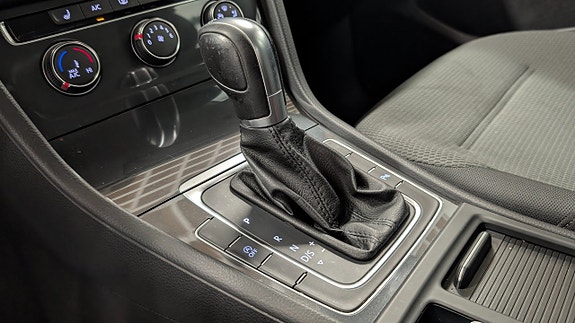 Volkswagen Golf I 17 of 19