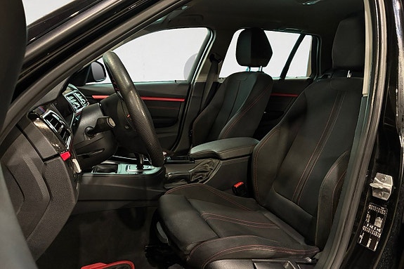 BMW 330i 3 of 17