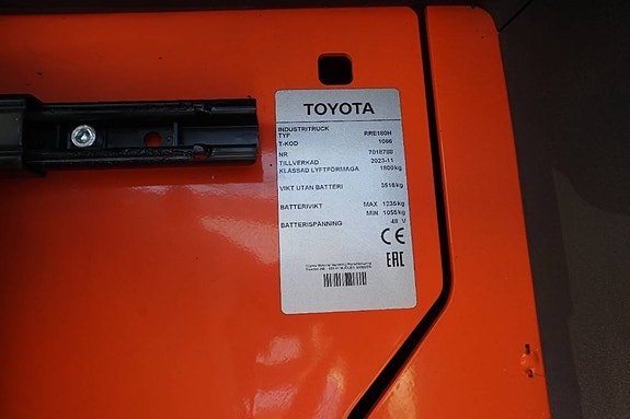 Toyota RRE180H 11 of 15