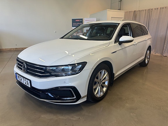 Volkswagen Passat 5 of 26