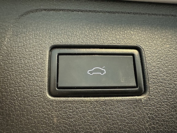 Volkswagen Passat 23 of 26