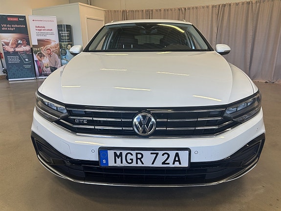 Volkswagen Passat 6 of 26