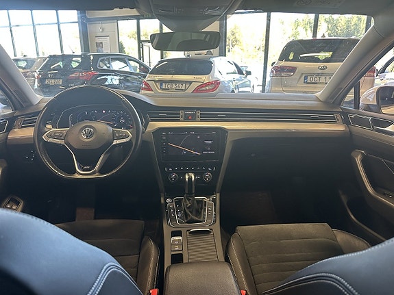 Volkswagen Passat 20 of 26
