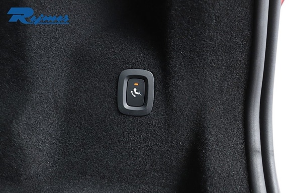 Volvo XC60 19 of 24