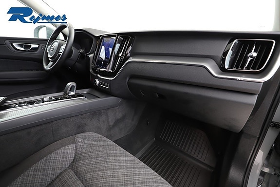 Volvo XC60 5 of 24