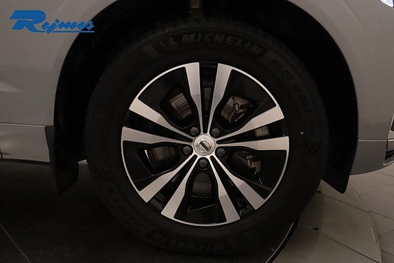 Volvo XC60 12 of 24
