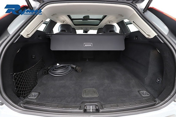 Volvo XC60 18 of 24