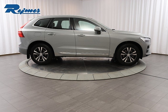 Volvo XC60 3 of 24