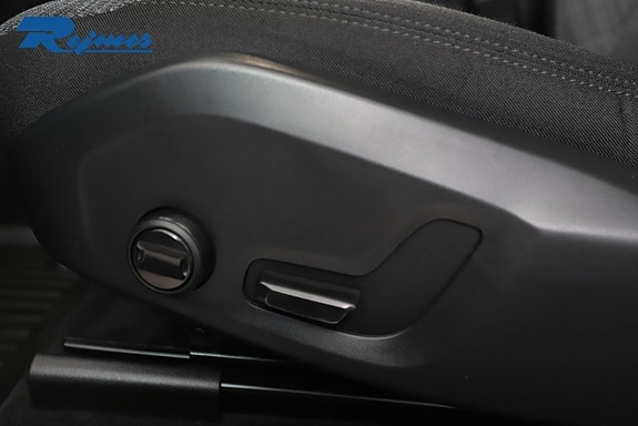 Volvo XC60 7 of 24