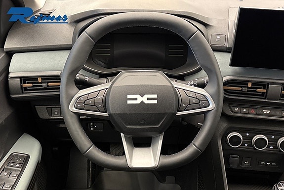 Dacia Sandero 8 of 17