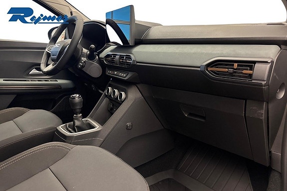 Dacia Sandero 5 of 17
