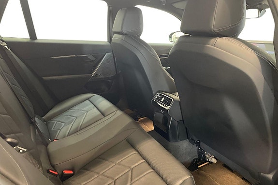 BMW 530e 11 of 18