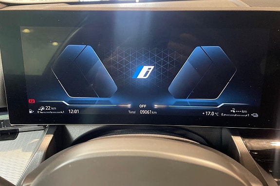 BMW 530e 14 of 18