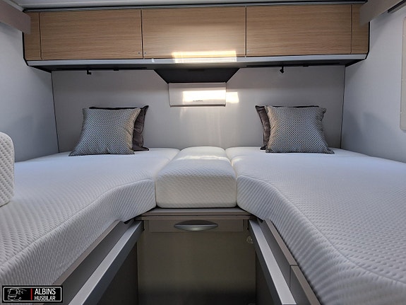 Adria Compact Select DL / Automat 16 of 21