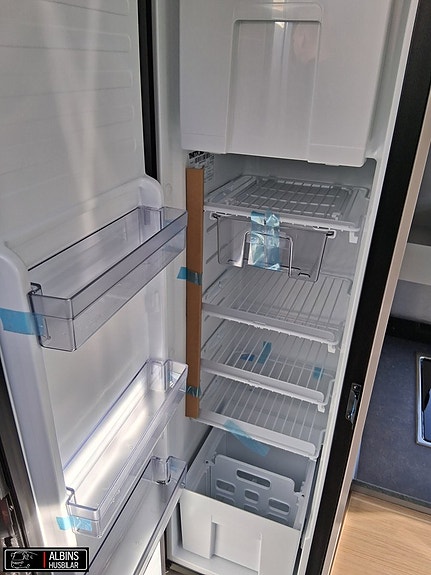 Adria Compact Select DL / Automat 11 of 21